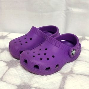 Purple Crocs size 7 Toddler